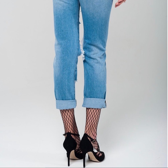 Ripped jeans with fishnet tights - Picture 3 of 4